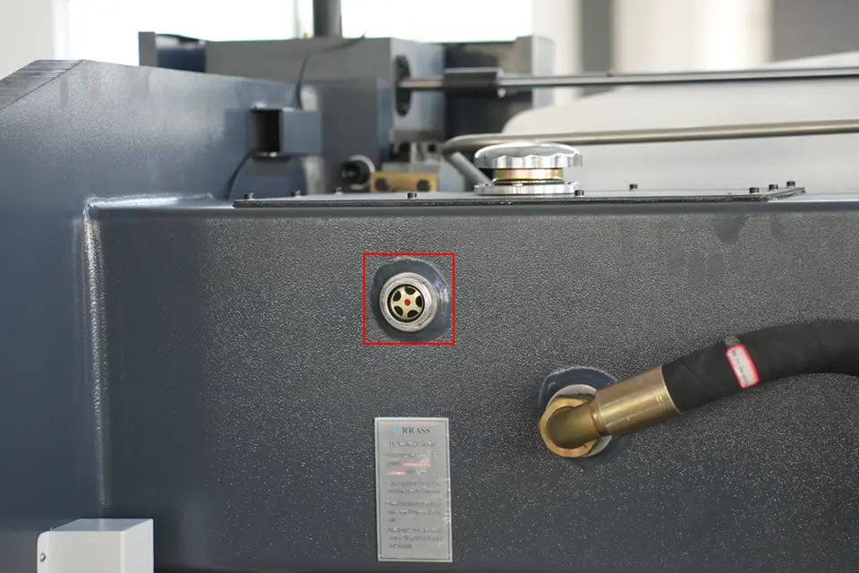 数控折弯机的日常维护，请尝试以下步骤