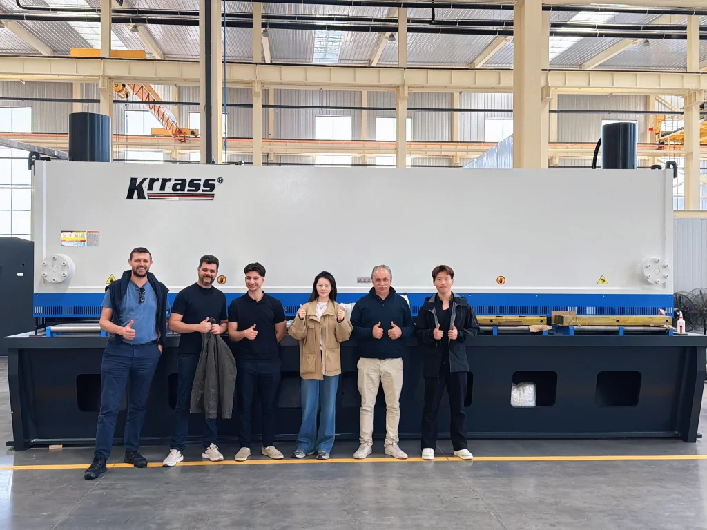 海外客商实地到访，精准考察采购｜国外客户亲临KRRASS克劳斯，深度核验折弯机实力,现场敲定采购合作意向